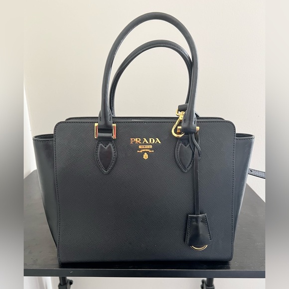 Prada Saffiano Black Leather Borsa Shoulder Tote - Picture 1 of 6